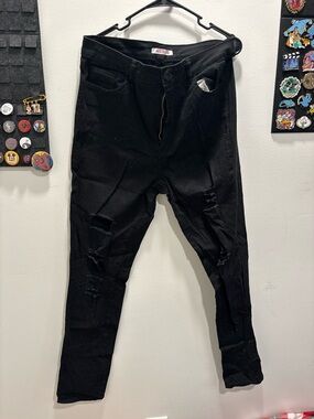 Black Distressed Skinny Jeans